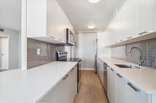 Bellamy Heights in Toronto, ON - Building Photo