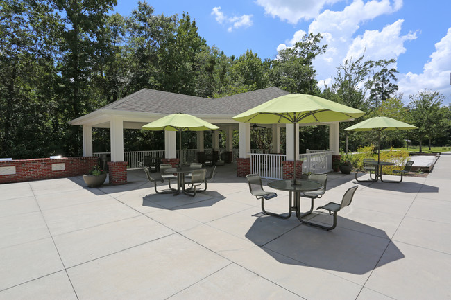 Magnolia Gardens Senior Apartments in Brooksville, FL - Foto de edificio - Building Photo