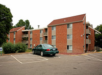 Lake Grace Apartments in Chaska, MN - Building Photo - Building Photo