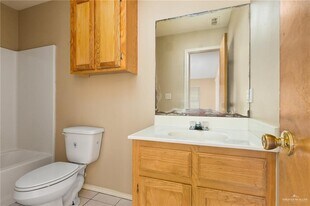 200 R C Champion St in Progreso, TX - Building Photo