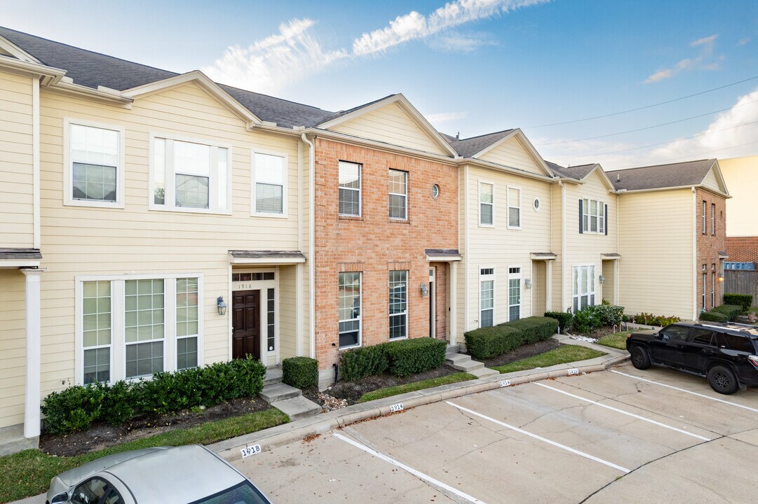 Reflections On Gentryside Townhomes in Houston, TX - Foto de edificio