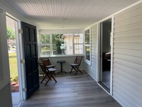 1035 Queen St N in St. Petersburg, FL - Building Photo - Building Photo
