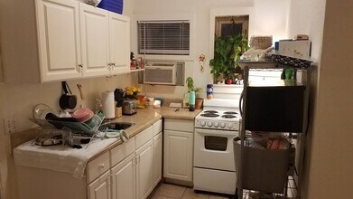 1010 NW 3rd Ave in Gainesville, FL - Building Photo - Building Photo