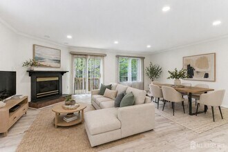 1 Picaron Pl in South Amboy, NJ - Building Photo - Building Photo