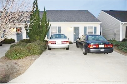320 Twin Eagles Dr in Columbia, SC - Building Photo