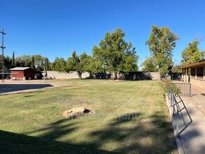 1420 N Center St in Mesa, AZ - Building Photo - Building Photo