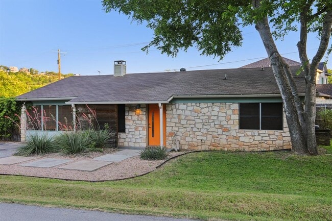3304 Fritz Hughes Park Rd in Austin, TX - Building Photo - Building Photo