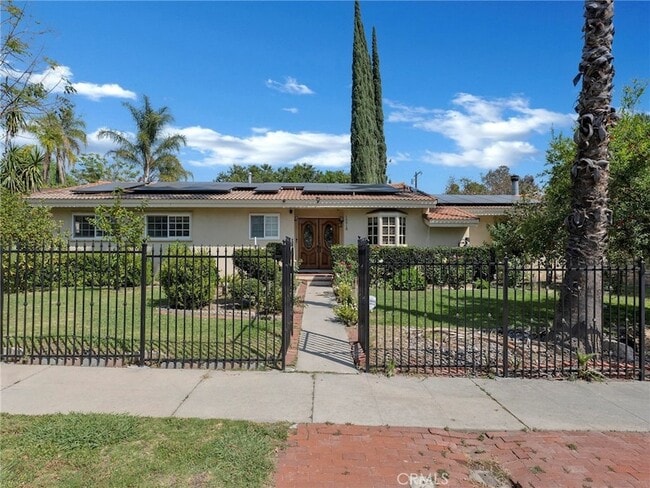 property at 10918 Reseda Blvd