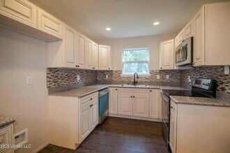 3508 Nunnally St in Gulfport, MS - Building Photo - Building Photo