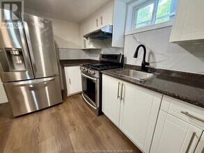 1697 Westcott Rd in Windsor, ON - Building Photo - Building Photo