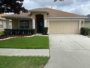 616 Straw Lake Dr in Brandon, FL - Building Photo - Building Photo