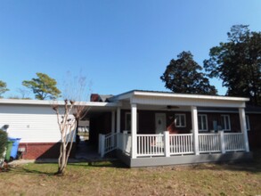611 Calhoun Rd in Myrtle Beach, SC - Building Photo - Building Photo