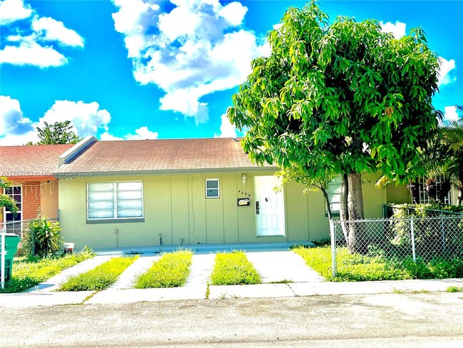 property at 4308 SW 130th Ct