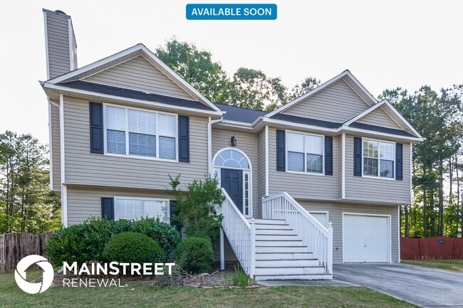property at 720 White Oak Ct