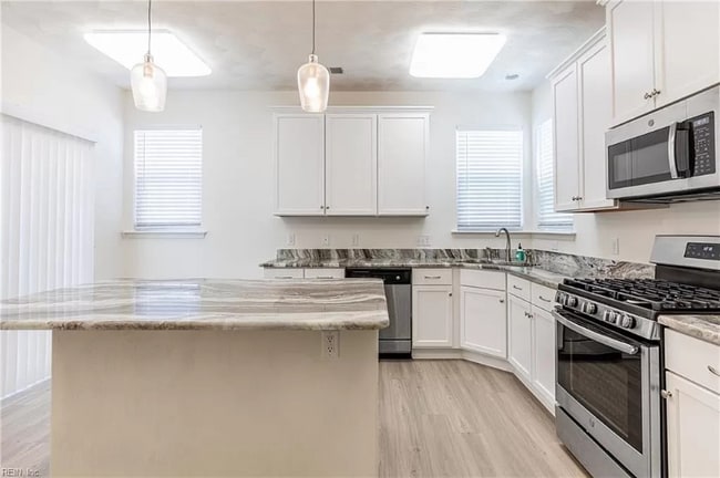 2166 Humphreys Dr in Suffolk, VA - Building Photo - Building Photo