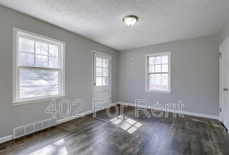 3906 N 54th St in Omaha, NE - Foto de edificio - Building Photo