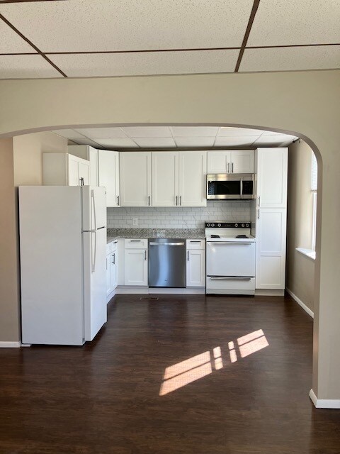 1353 Irish Creek Rd, Unit B in Mohrsville, PA - Building Photo