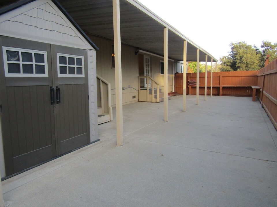 1650 Dawn Rd in Nipomo, CA - Building Photo