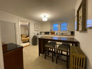 1 Norwood Ave, Unit Unit C in Camden, ME - Foto de edificio - Building Photo