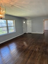 3521 E Crest Dr in Chattanooga, TN - Building Photo - Building Photo