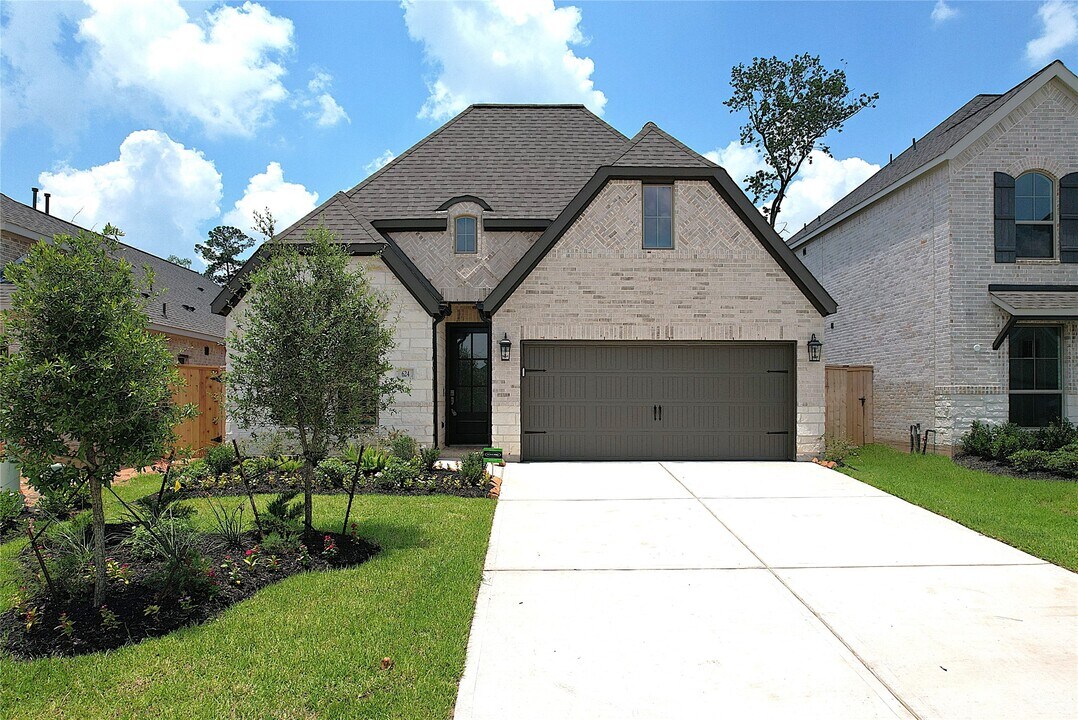 624 Sand Branch Dr in Conroe, TX - Building Photo