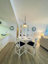 4000 Oakview Dr in Port Charlotte, FL - Building Photo - Building Photo