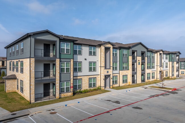 The Terrace at Highland Hills in Dallas, TX - Foto de edificio - Building Photo