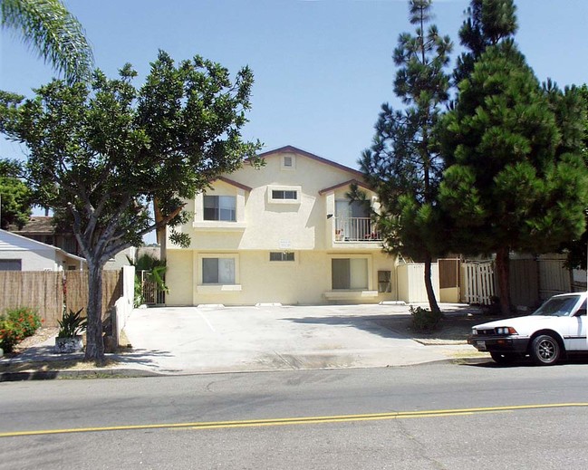 4135 Texas St in San Diego, CA - Building Photo - Building Photo