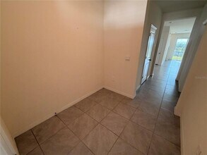 17534 Crescent Moon Lp in Bradenton, FL - Building Photo - Building Photo