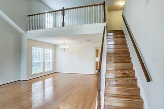 2426 Linwood Dr in Missouri City, TX - Foto de edificio - Building Photo