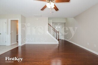 5793 Midstream Cir in Clemmons, NC - Foto de edificio - Building Photo
