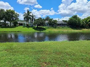 462 SW Dalton Cir in Port St. Lucie, FL - Building Photo - Building Photo