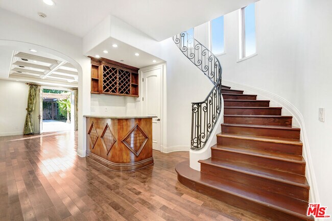 219 S Willaman Dr in Beverly Hills, CA - Building Photo - Building Photo