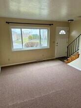 3519 Cleveland Ave in Grove City, OH - Building Photo - Building Photo