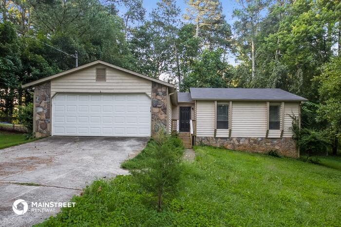 1024 Stone Mill Run in Lawrenceville, GA - Foto de edificio