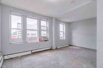 2982 John F. Kennedy Blvd in Jersey City, NJ - Building Photo - Building Photo