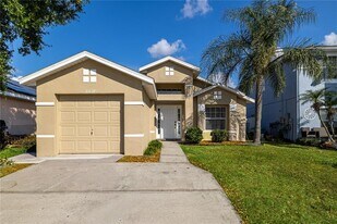 13237 Greenpointe Dr in Orlando, FL - Building Photo