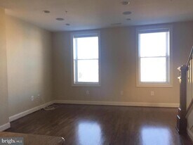 1727 S Broad St in Philadelphia, PA - Building Photo