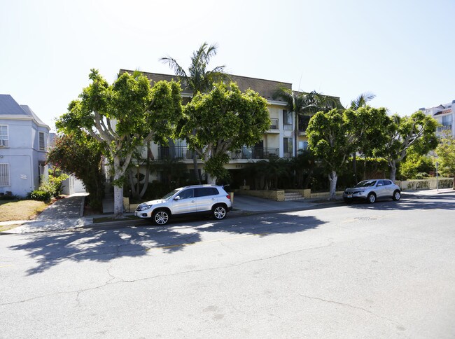 336 S Norton Ave in Los Angeles, CA - Building Photo - Building Photo
