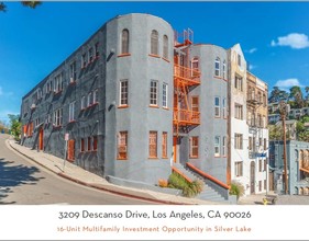 3209 Descanso Dr in Los Angeles, CA - Building Photo - Other