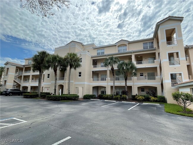 property at 1070 Woodshire Ln