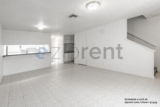 7801 Richard Frank Way in San Antonio, TX - Building Photo - Building Photo