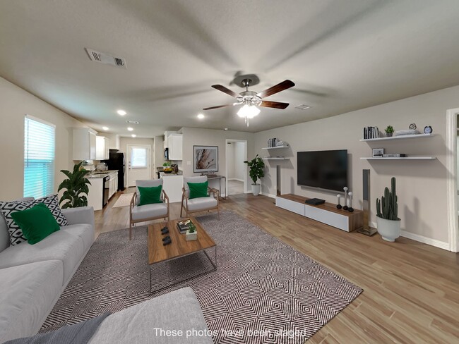 770 Rolling Terrace Cir in Granbury, TX - Foto de edificio - Building Photo