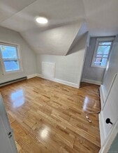 101 Goddard Ave, Unit 3 in Bridgeport, CT - Building Photo - Building Photo