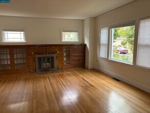 1140 Arreba St in Martinez, CA - Building Photo - Building Photo