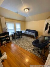 233 Commonwealth Ave in Newton, MA - Building Photo - Building Photo