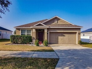 210 Blackstone Creek Rd in Groveland, FL - Building Photo - Building Photo