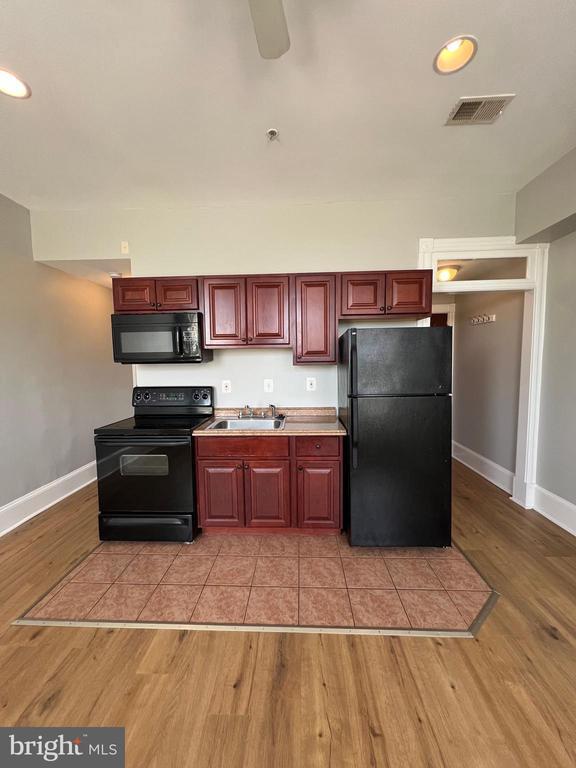 property at 30 E 25th St