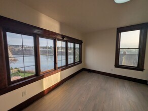 114 11th St Pl in Bremerton, WA - Building Photo - Building Photo