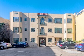 Garden Court in Berkeley, CA - Foto de edificio - Building Photo